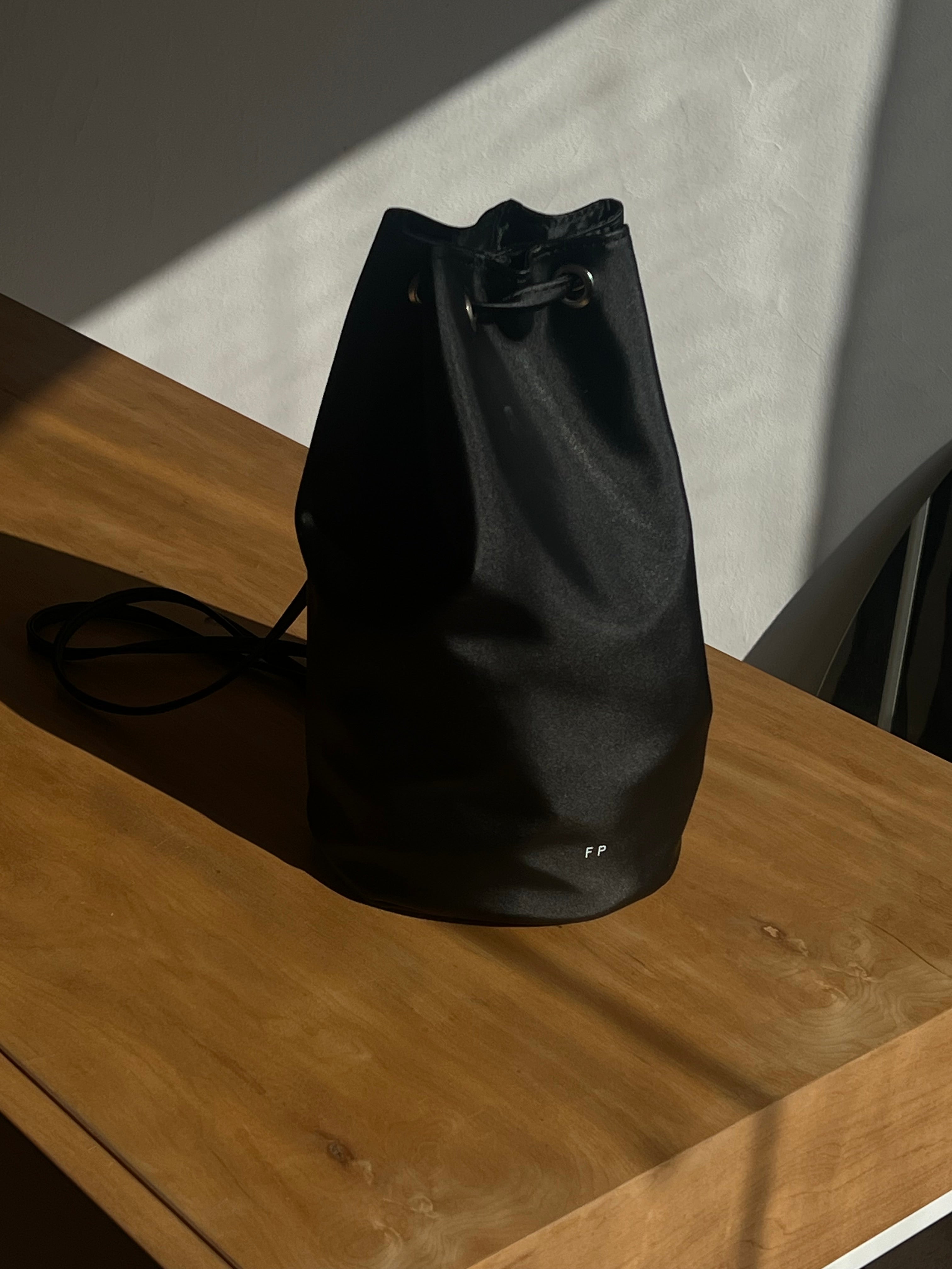 Cartera/Mochila Mora Negra