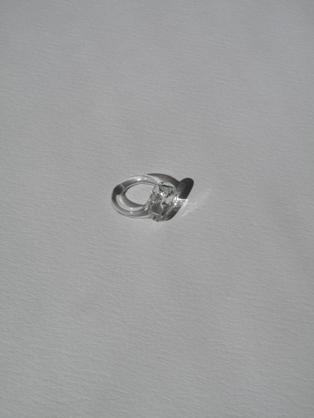 Anillo Botón Transparente