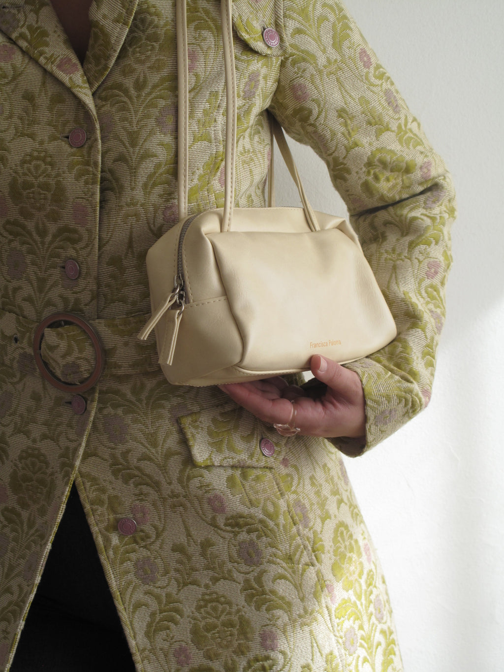 Cartera Cofre Crudo