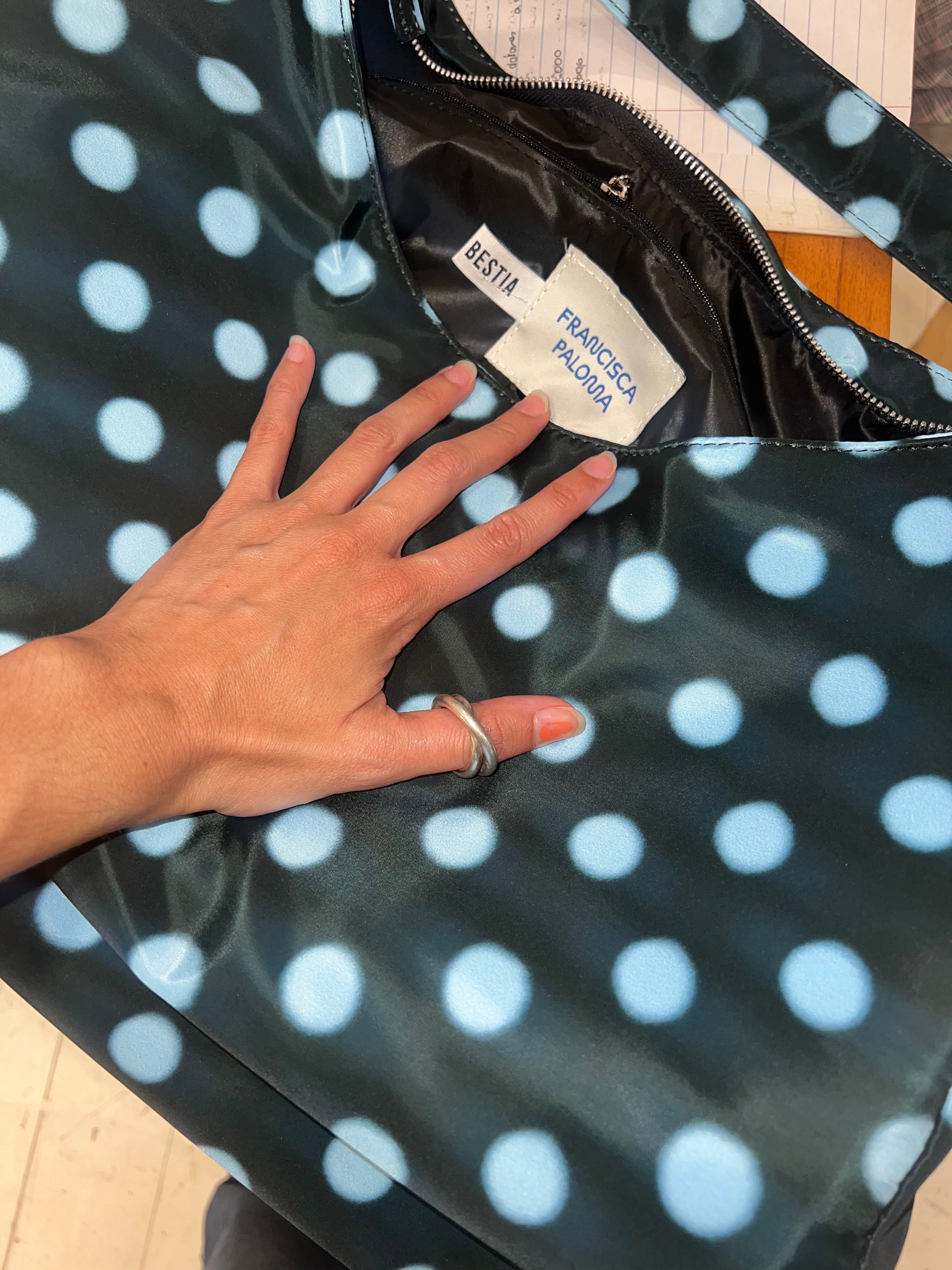 System Lunares Negra