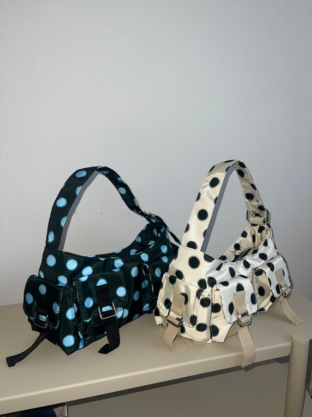 Cartera Britney Lunares Negra