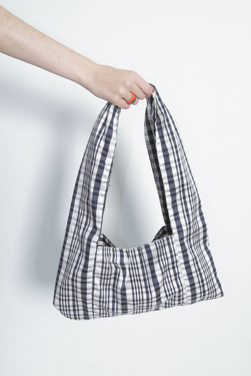 Cartera Combinada Azul y Negra