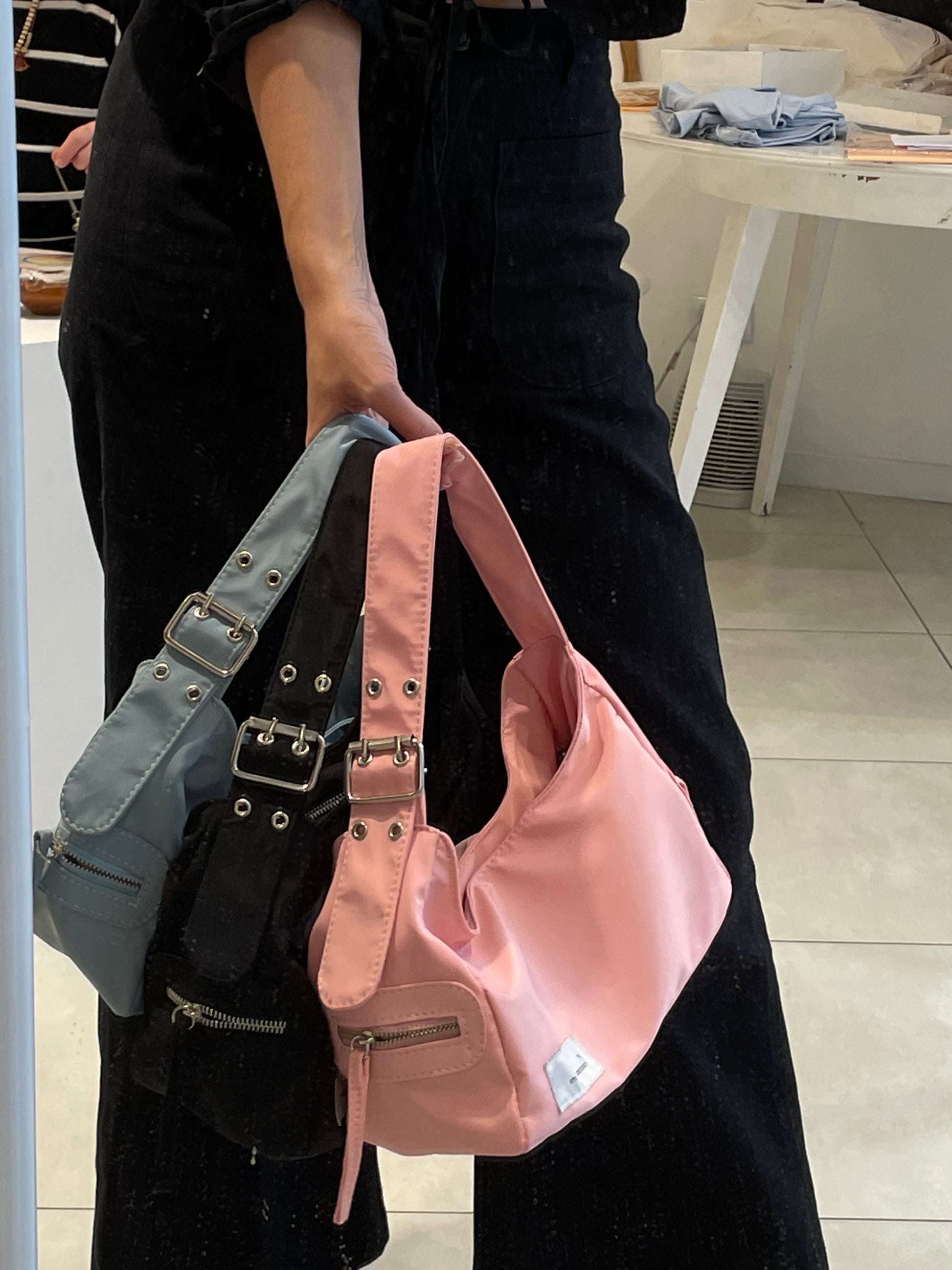 Cartera Britney Negra